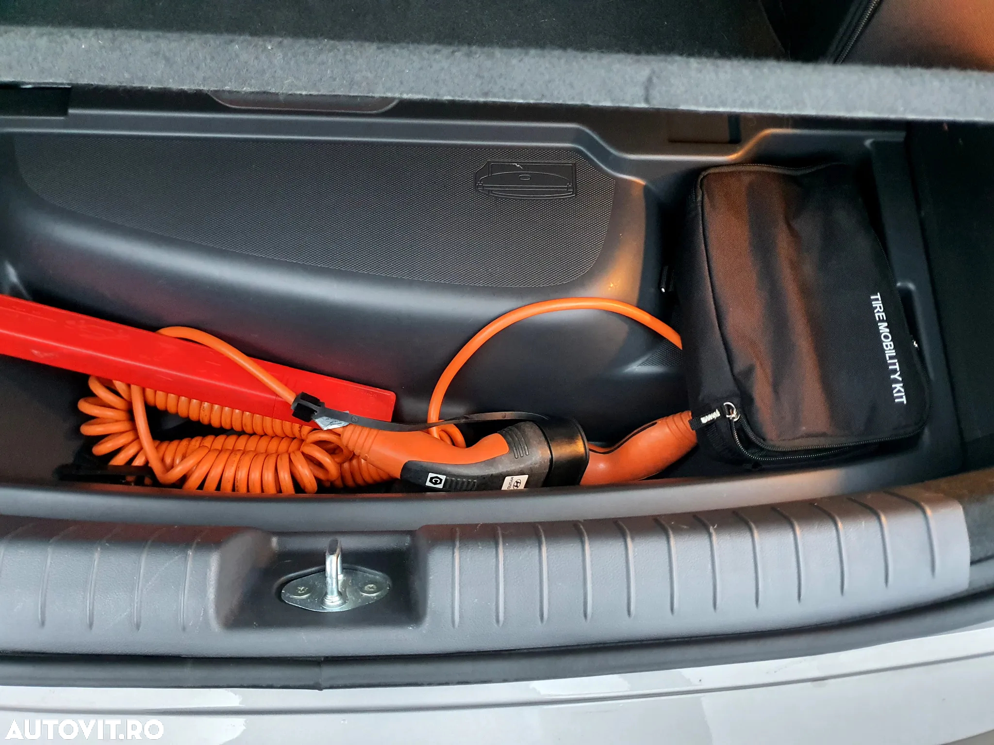 Hyundai IONIQ Plug-in-Hybrid 1.6 GDI Style - 29