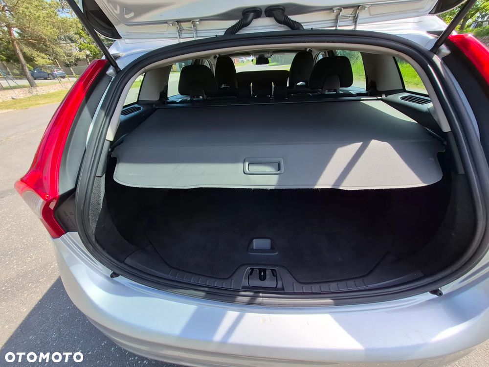 Volvo V60 D2 Drive-E Dynamic Edition (Kinetic) - 9