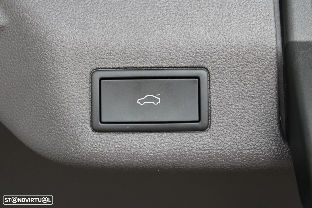VW Multivan 2.0 TDI Life DSG - 21
