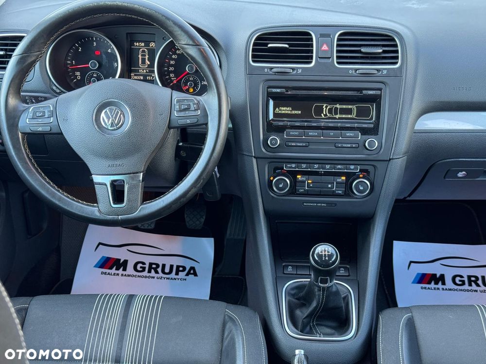 Volkswagen Golf 1.6 TDI DPF BlueMotion Technology MATCH - 28