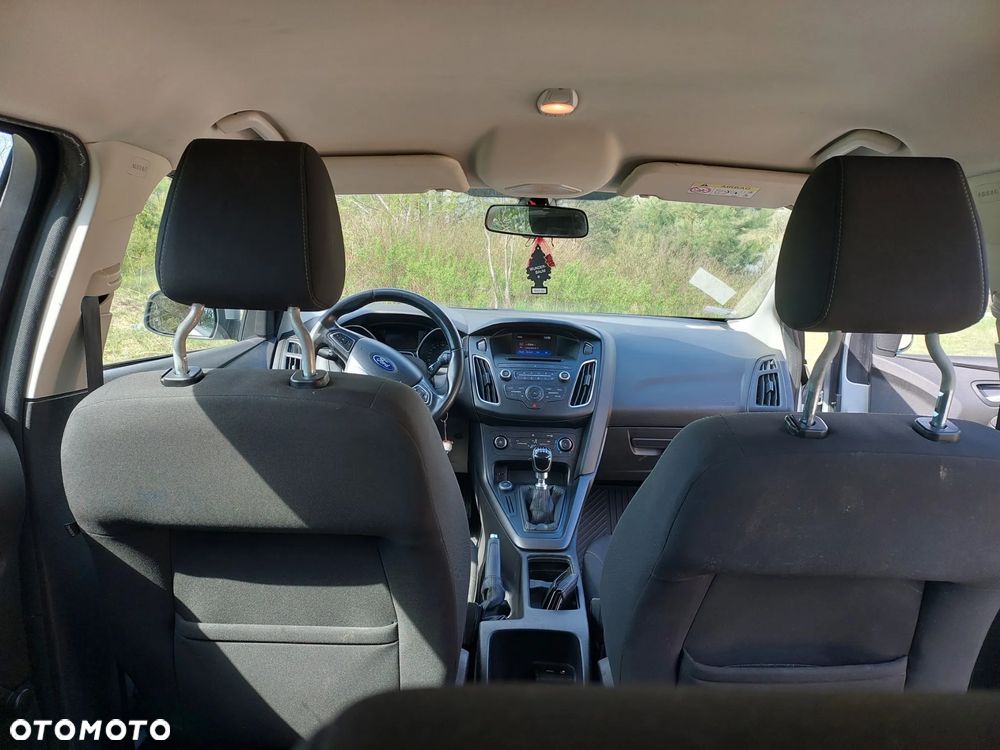 Ford Focus - 12