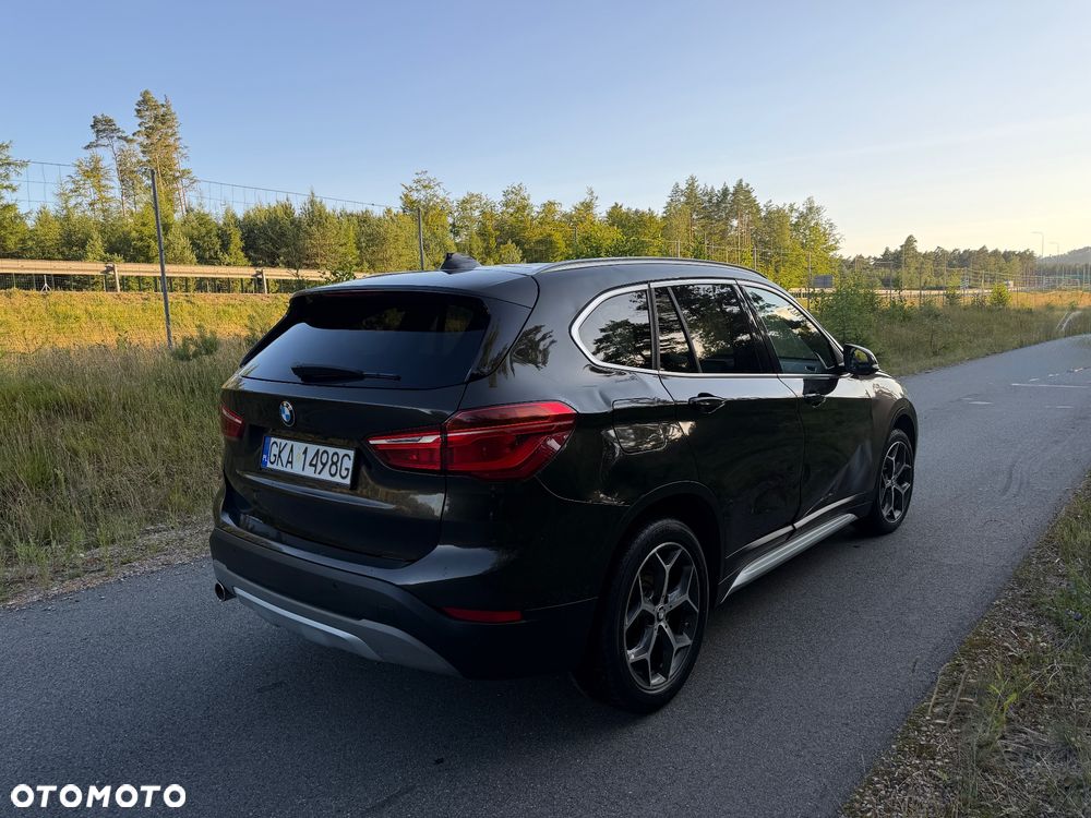 BMW X1 xDrive18d xLine sport - 3