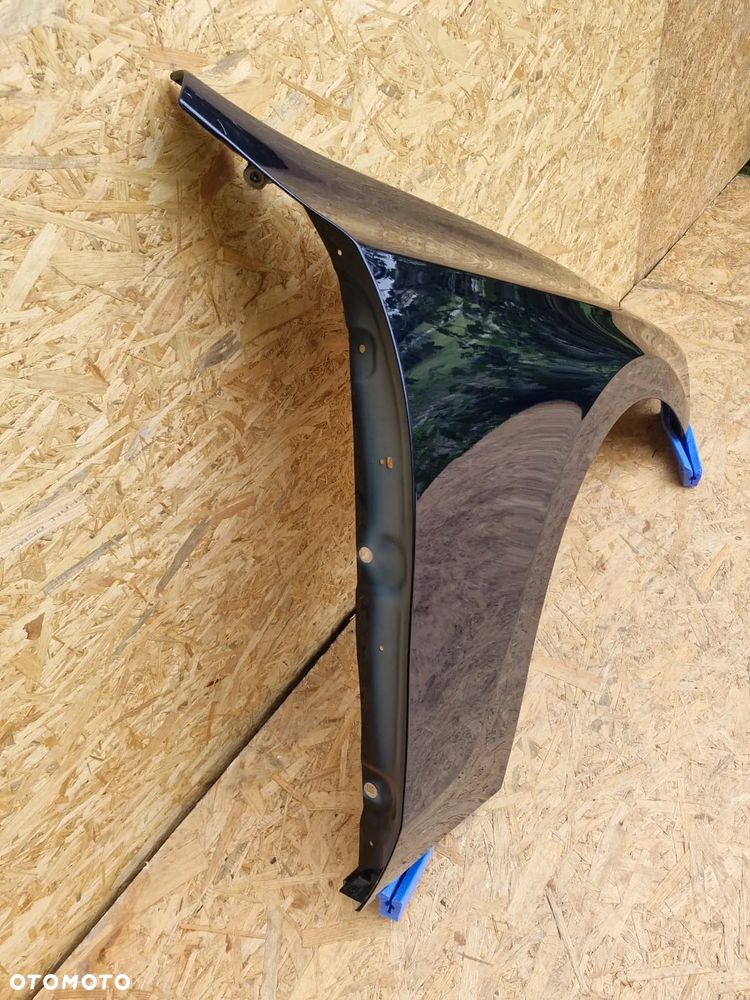 BMW i7 7 G70 BŁOTNIK PRAWY PRZÓD 9464354 - 5