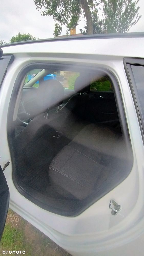 Opel Astra 1.6 Enjoy EU6 - 8