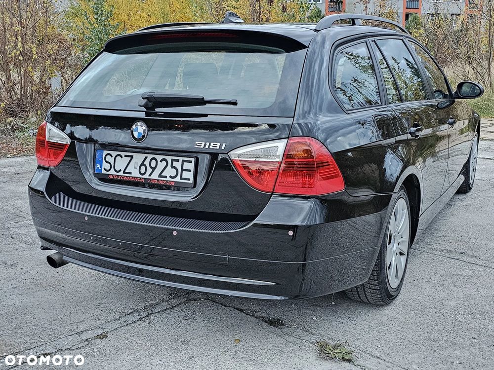 BMW Seria 3 318i - 6