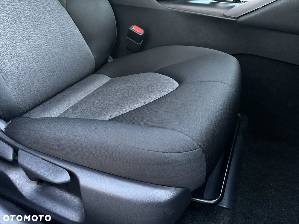 Toyota Camry 2.5 Hybrid Comfort CVT - 35