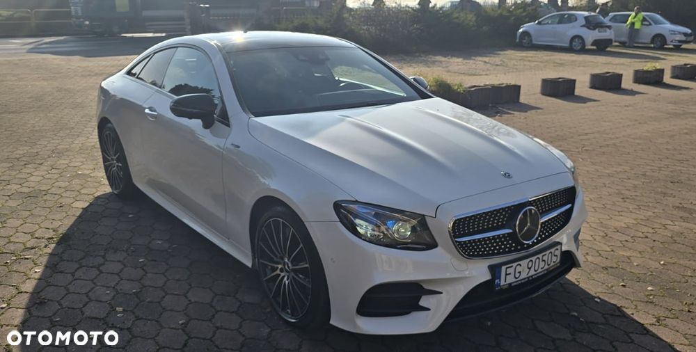 Mercedes-Benz Klasa E 400 4-Matic 9G-TRONIC - 1