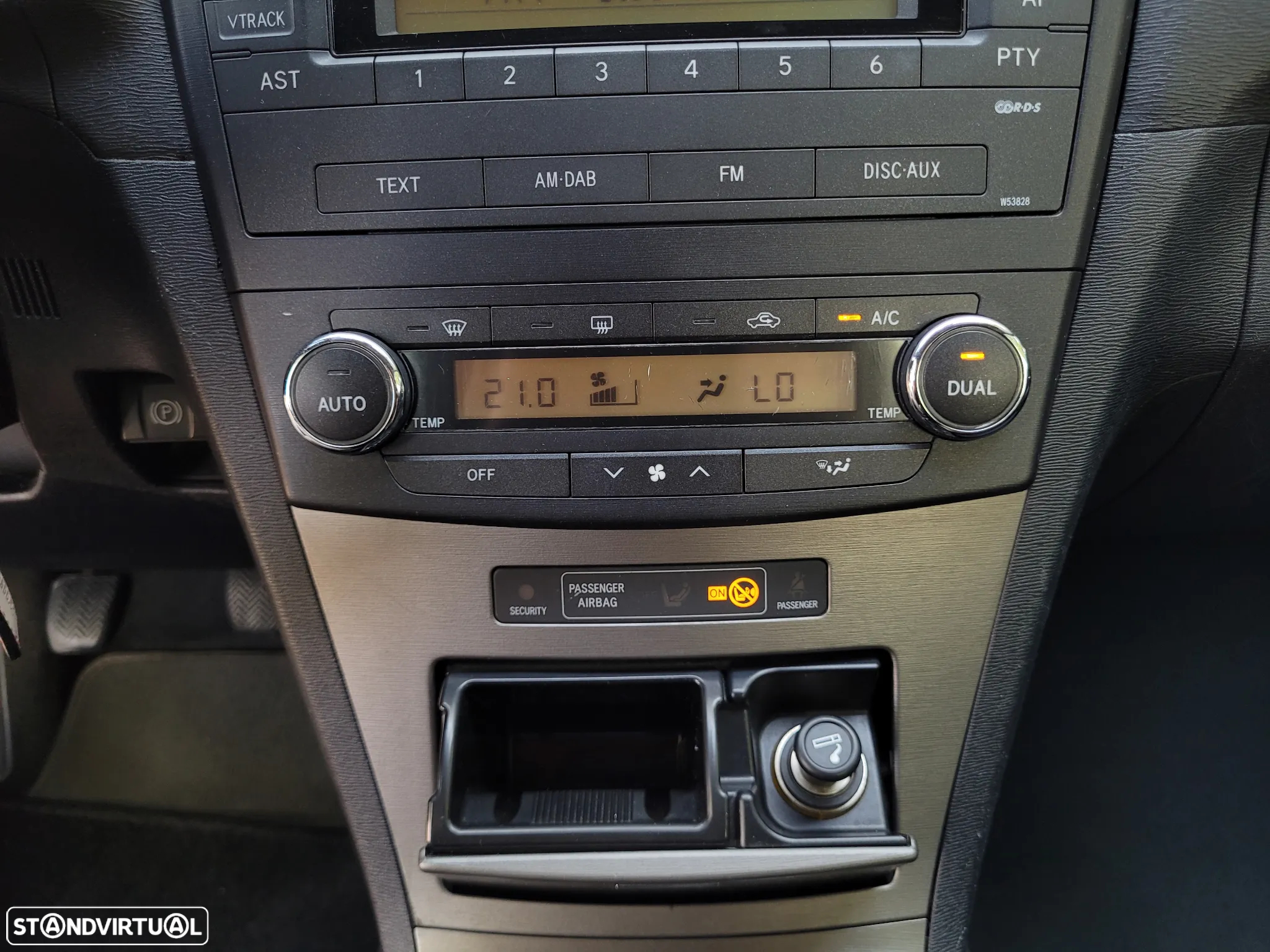 Toyota Avensis SW 2.0 D-4D - 36