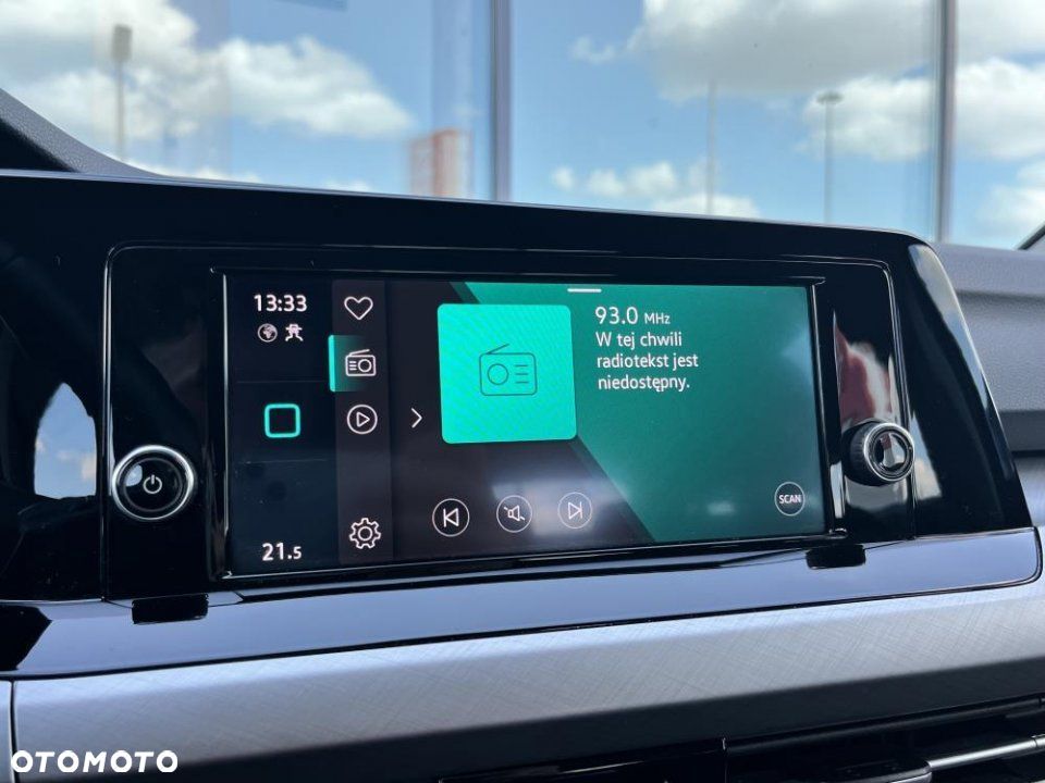 Volkswagen Golf - 25