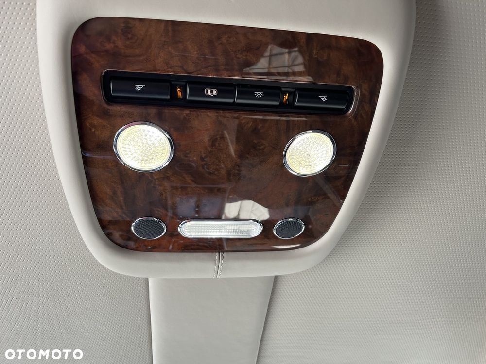 Bentley Flying Spur W12 - 28
