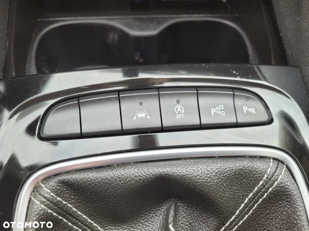 Opel Insignia - 9