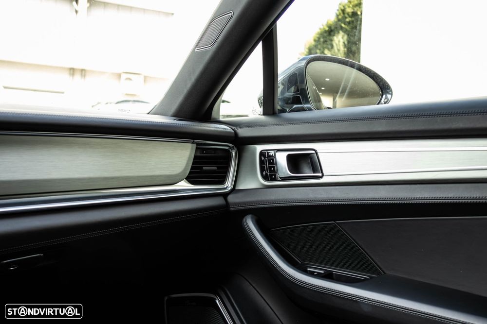 Porsche Panamera 4 S - 19