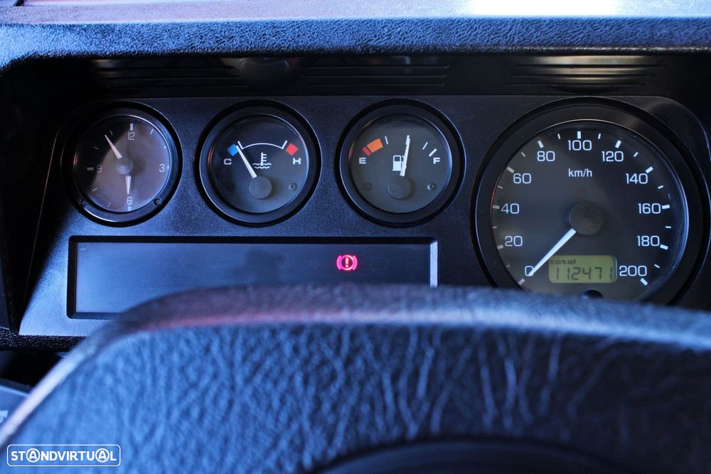 Land Rover Defender 90 2.5 TD5 Metal Top - 9