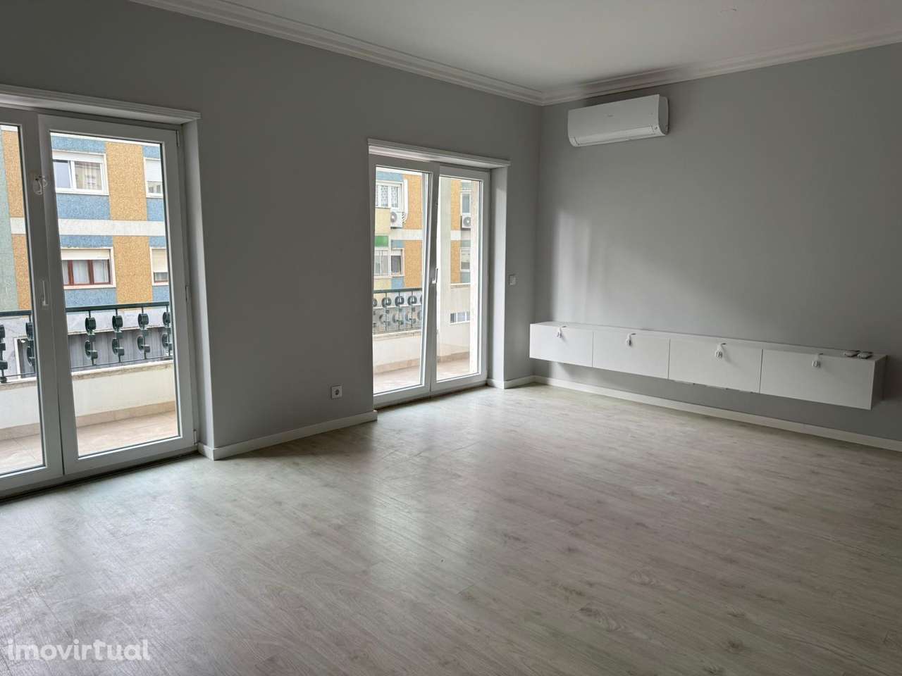 Apartamento T3 junto à Av. do Brasil – Campo Grande / Alvalade - Grande imagem: 2/47