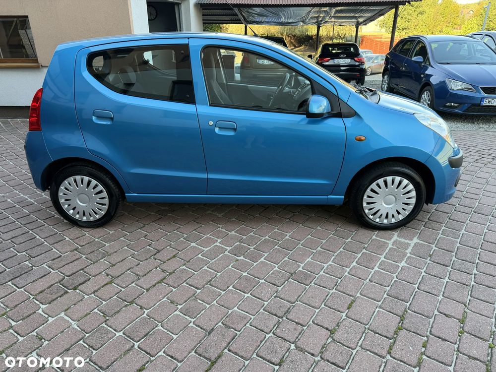 Nissan Pixo 1.0 more - 33