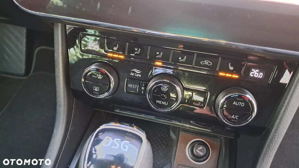 Skoda Superb 1.5 TSI Plug-in Hybrid L&K DSG - 18