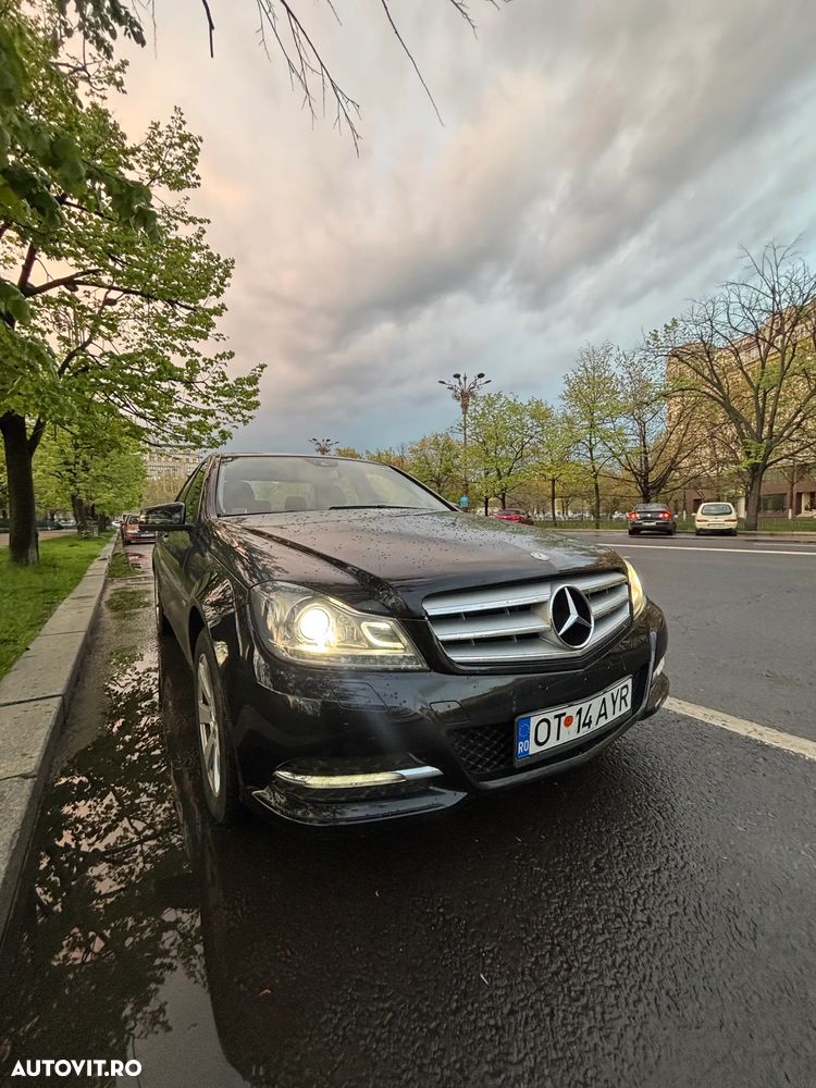 Mercedes-Benz C - 4