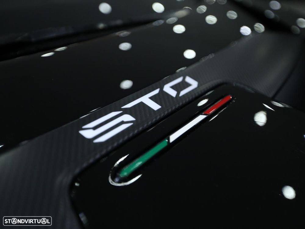 Lamborghini Huracán STO - 16
