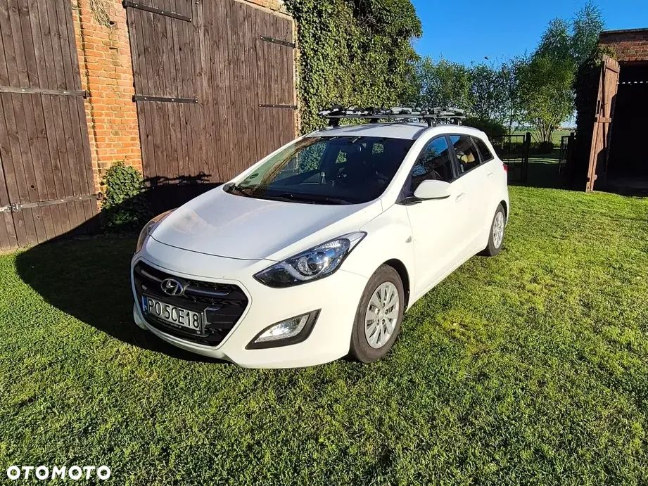 Hyundai i30 1.4 Classic + - 12