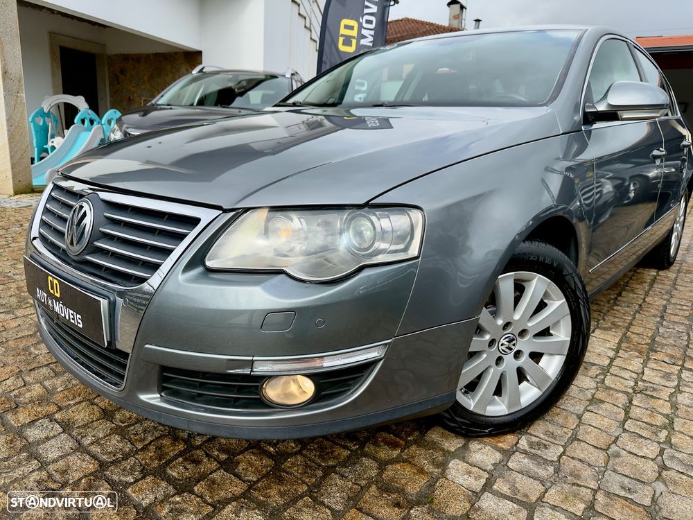 VW Passat 2.0 TDI Highline - 11