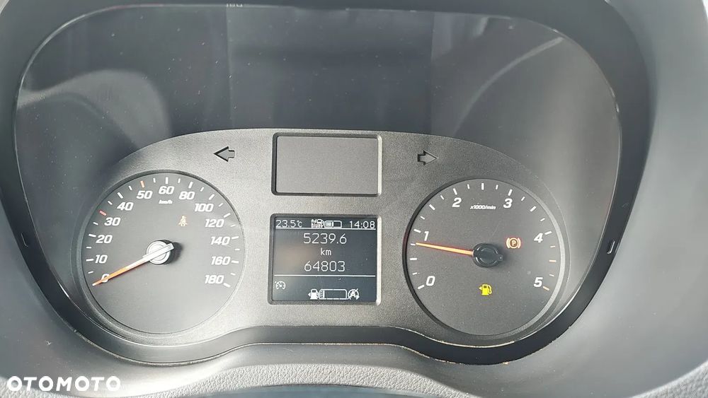 Mercedes-Benz Sprinter - 17