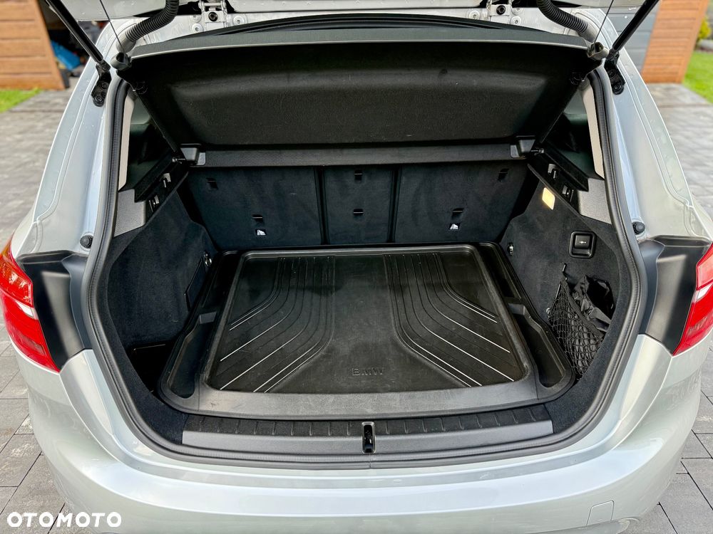 BMW Seria 2 218i - 14