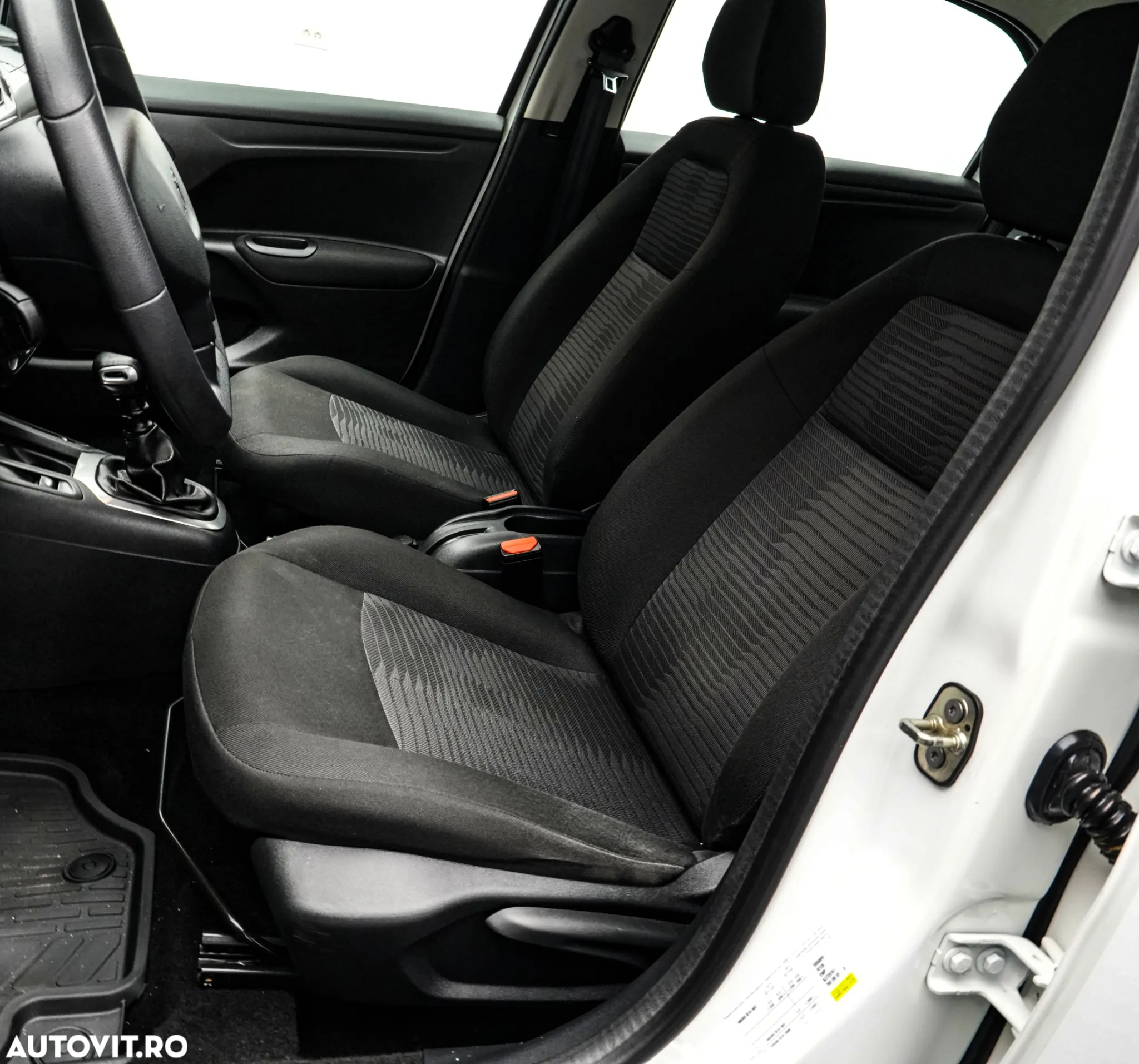 Peugeot 301 1.2 PureTech Active - 13