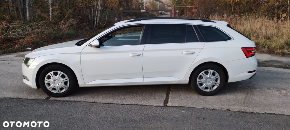 Skoda Superb 2.0 TDI Active DSG7 - 2