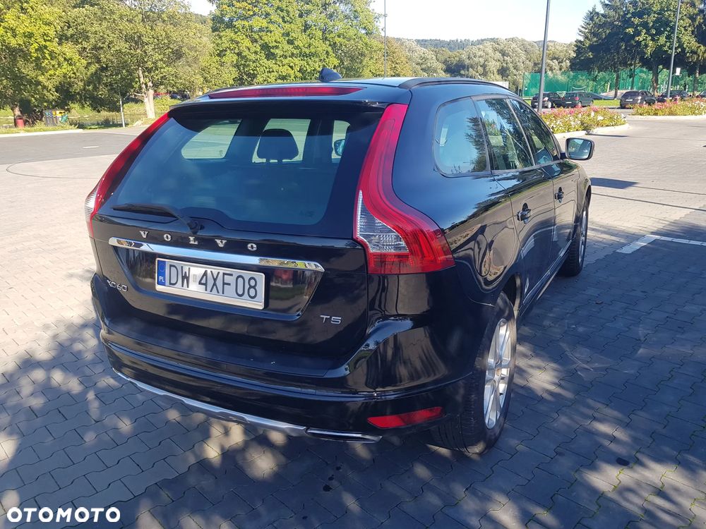 Volvo XC 60 T5 Drive-E Base - 5