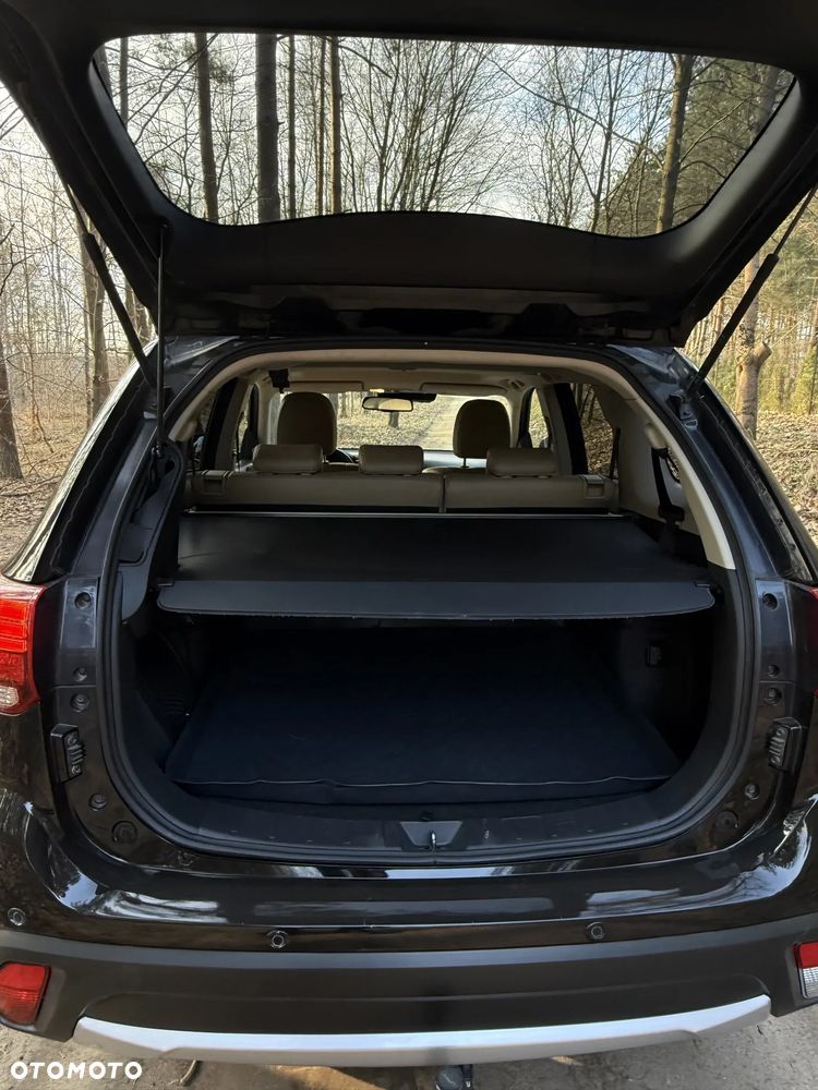 Mitsubishi Outlander 2.0 Intense + Navi 4WD CVT - 6