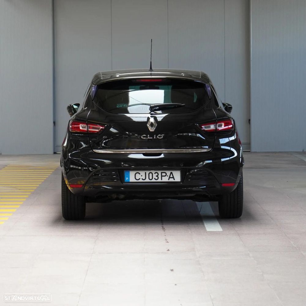 Renault Clio - 7