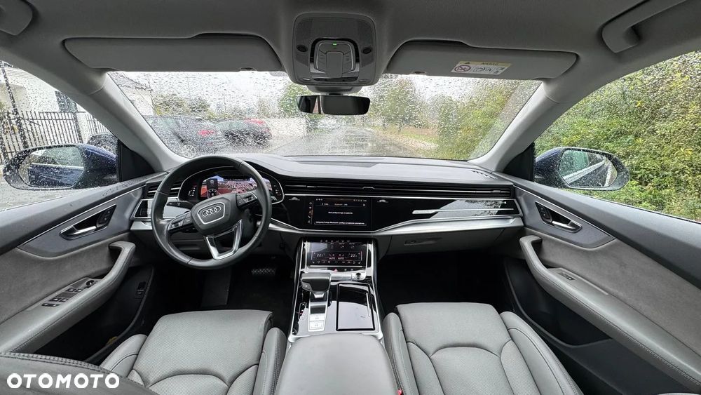 Audi Q8 - 10