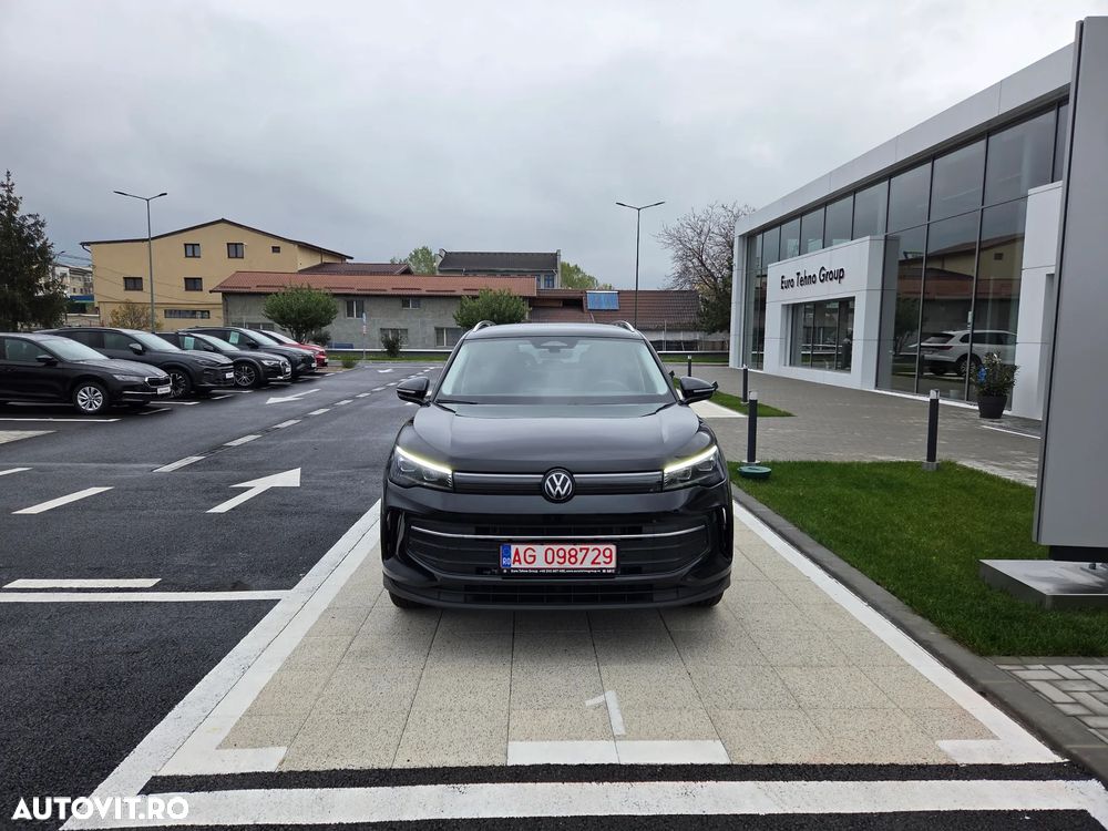 Volkswagen Tiguan - 2