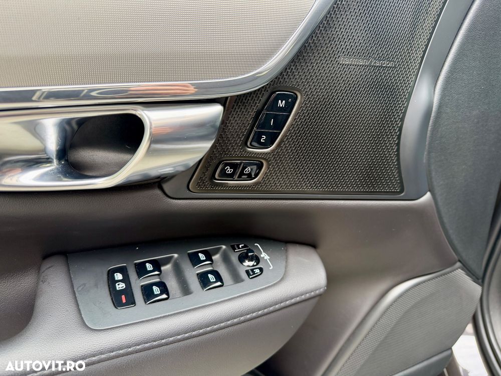 Volvo S90 T6 AWD Geartronic R Design - 35