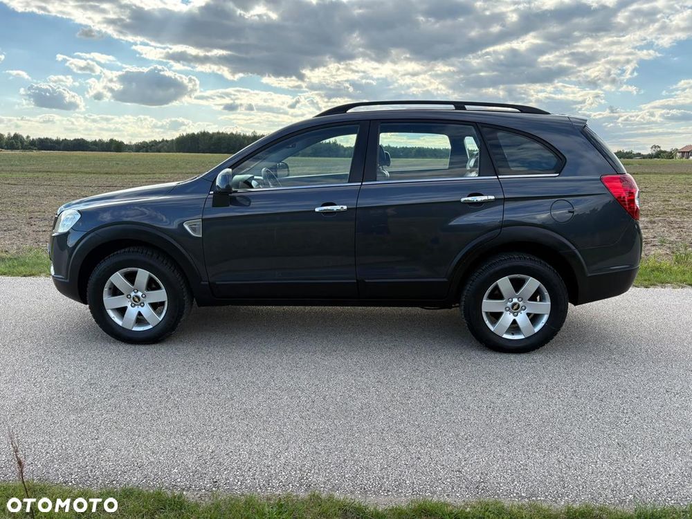 Chevrolet Captiva 2.4 4WD 7 Sitzer LT - 11