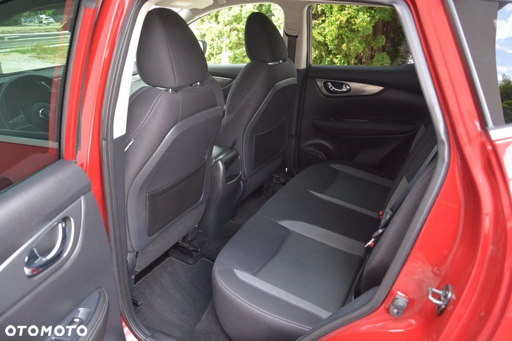 Nissan Qashqai 1.3 DIG-T AKARI - 15