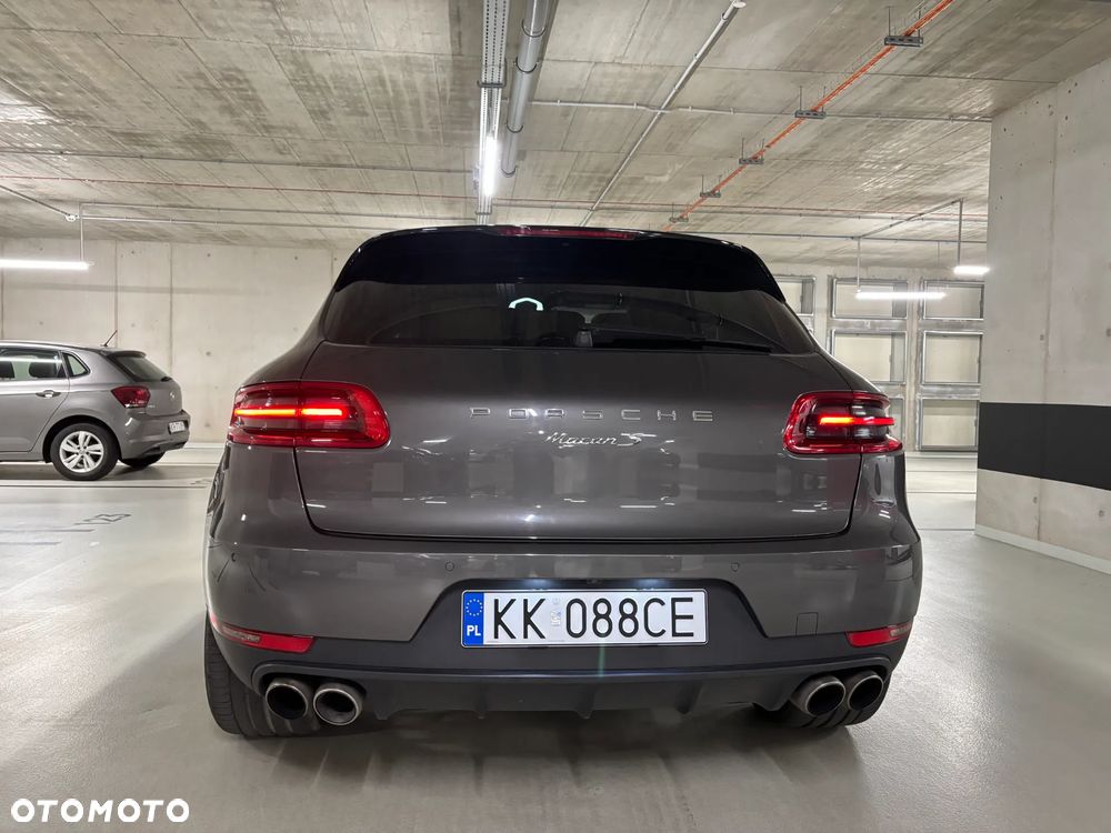 Porsche Macan - 4