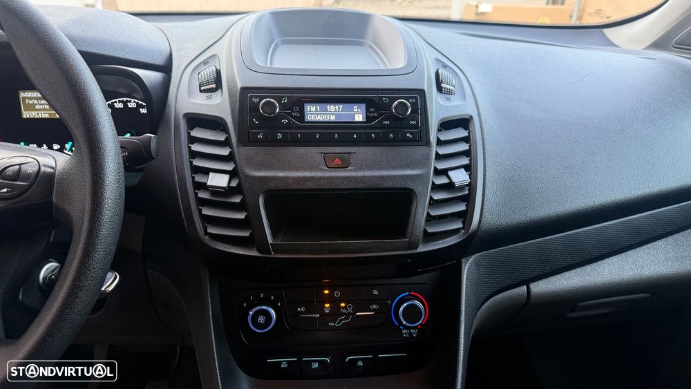 Ford Transit Connect - 16
