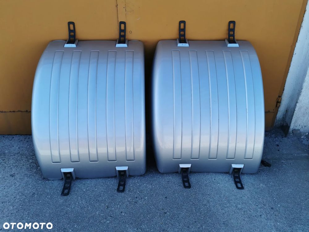 Scania R / S 17- Nadkole tył górna część lewe prawe tylne SILVER ARCTIC METALLIC - 1