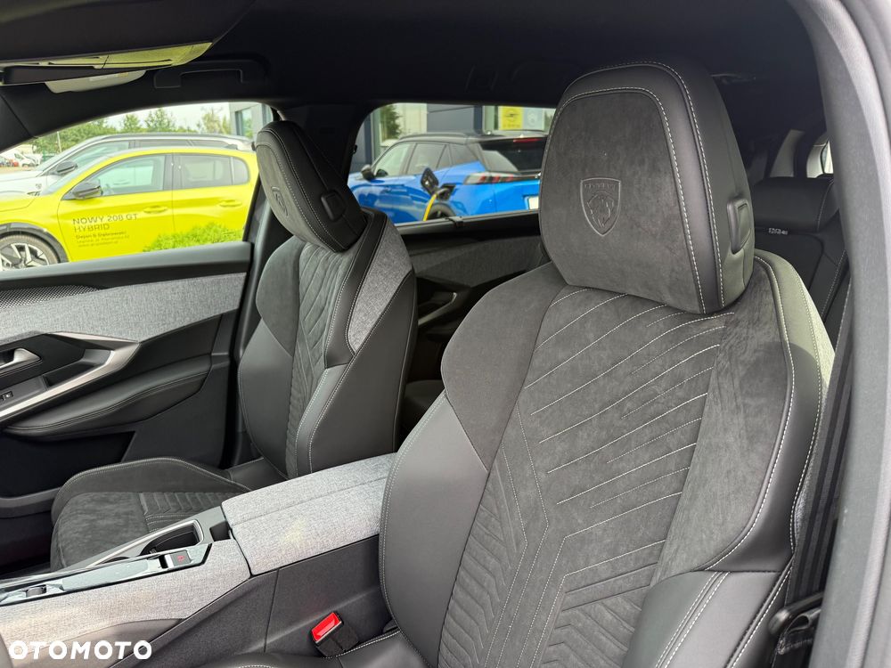 Peugeot 5008 1.2 PureTech mHEV GT S&S e-DCS6 - 12