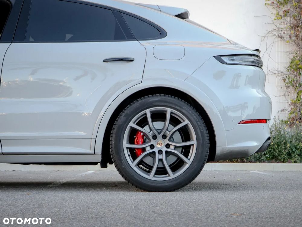 Porsche Cayenne S E-Hybrid PHEV - 8