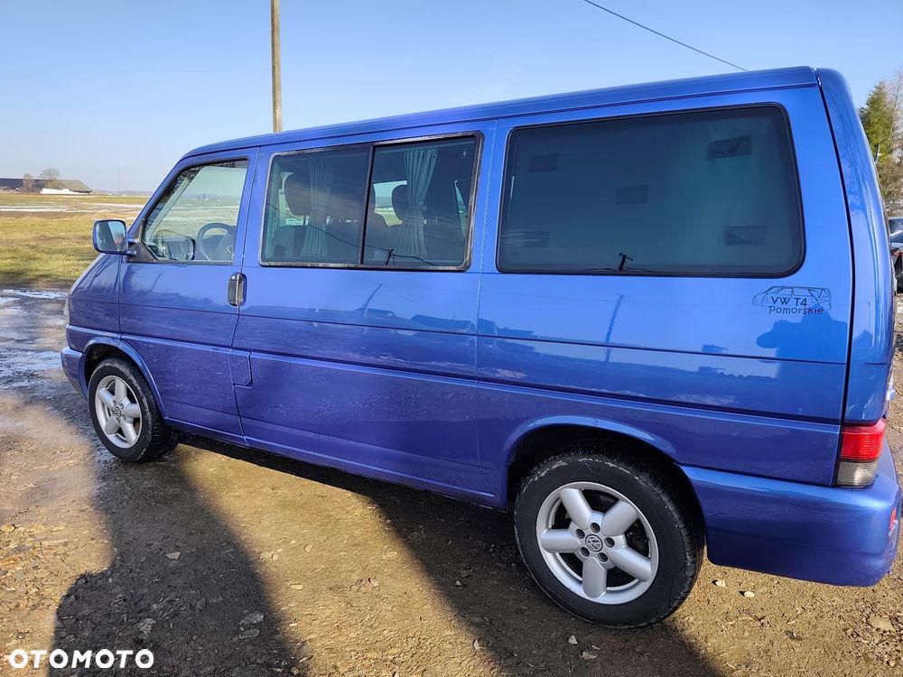 Volkswagen Multivan - 10