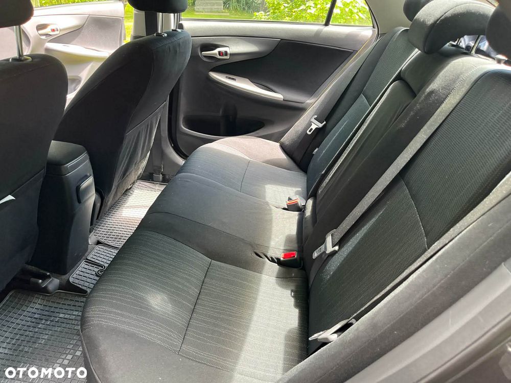 Toyota Corolla 1.6 Luna - 4