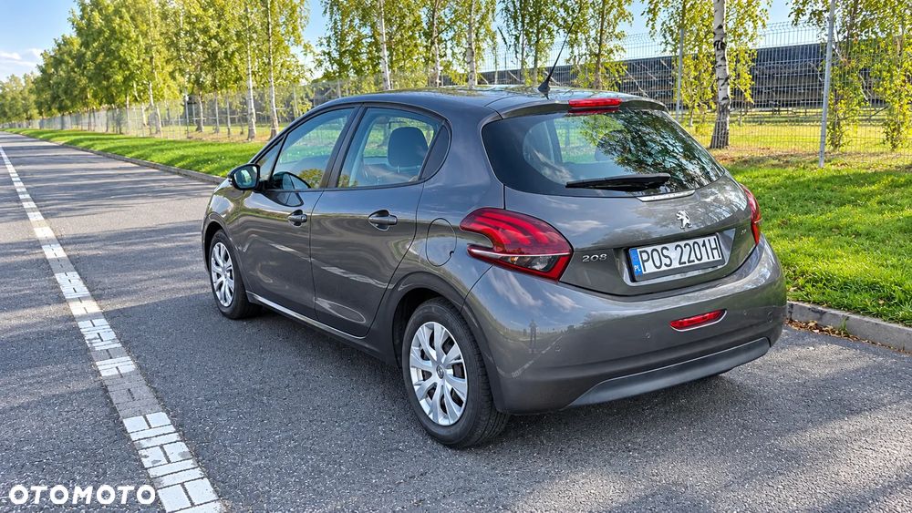 Peugeot 208 2017 photo 4