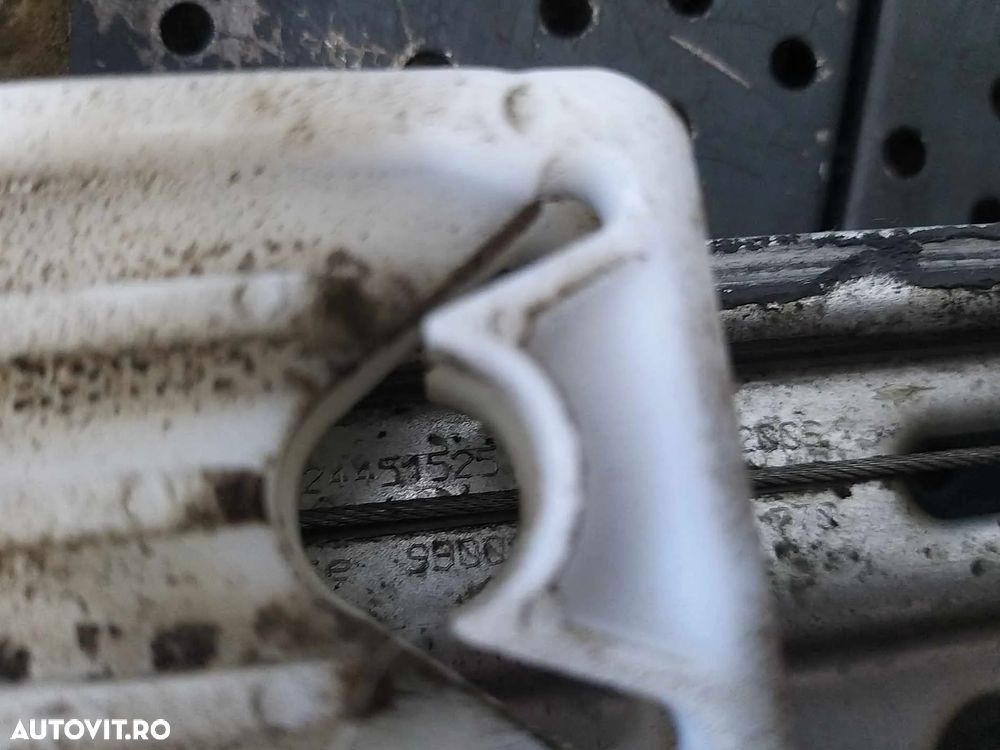 Macara manuala dreapta spate opel vectra c 24451525 - 3