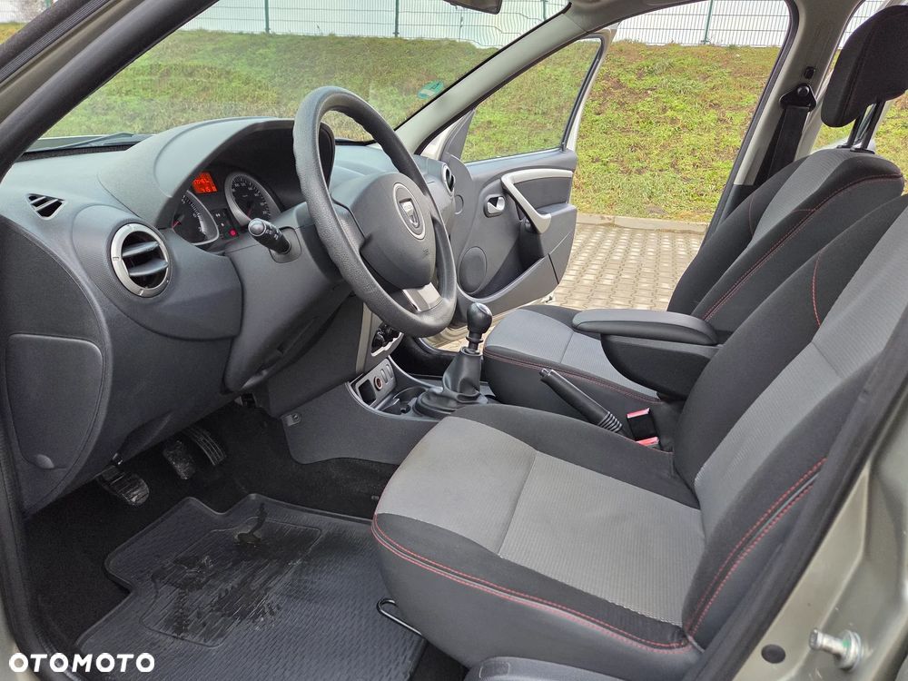 Dacia Duster dCi 110 FAP 4x2 Prestige - 27