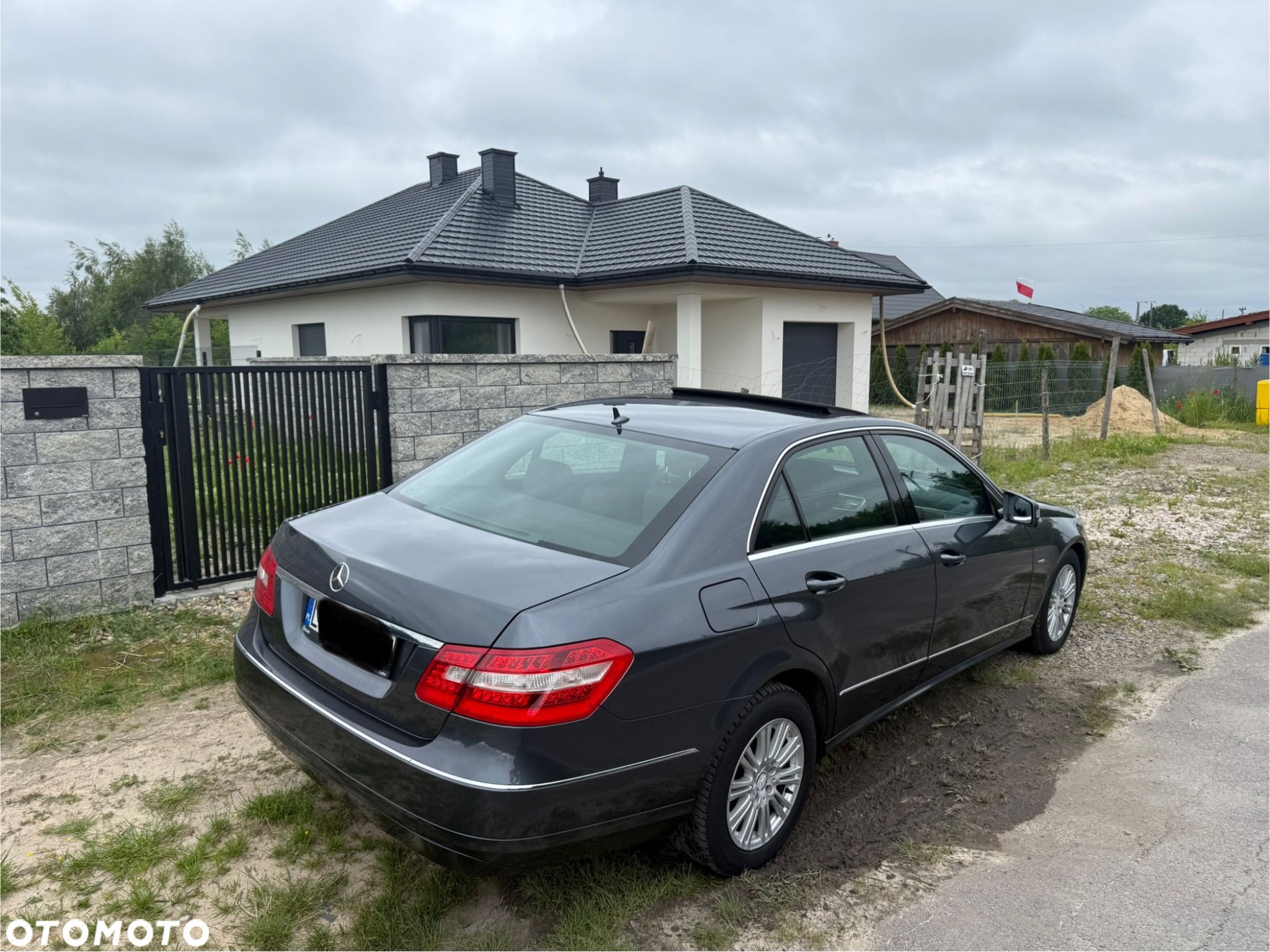 Mercedes-Benz Klasa E - 21