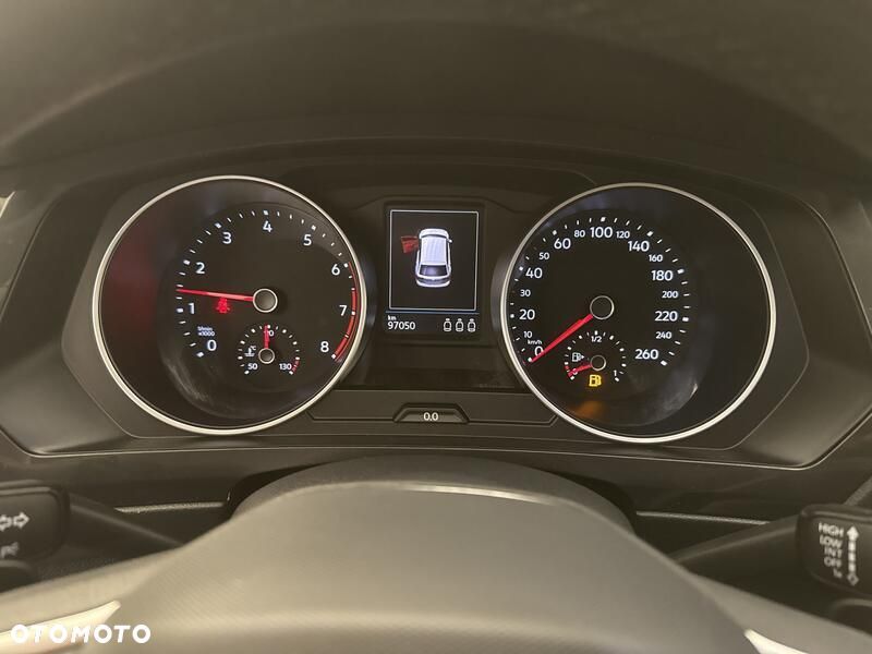 Volkswagen Tiguan - 14