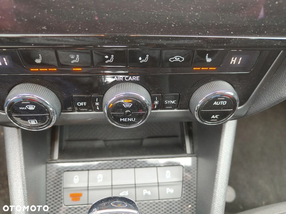 Skoda Octavia 2.0 TDI DSG RS - 11