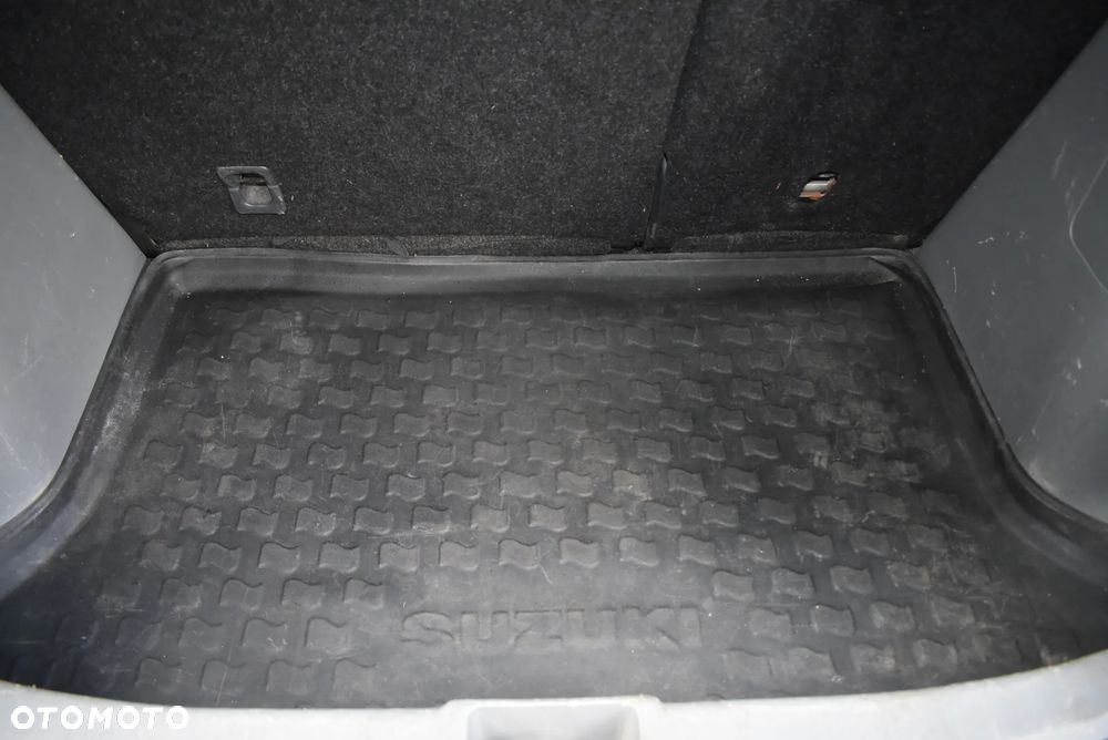 Suzuki SX4 1.6 VVT 4x4 Comfort - 23